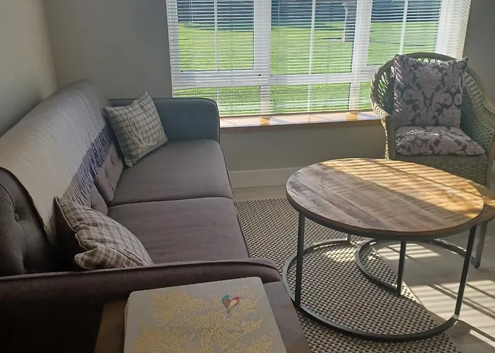 Buvinda Self Catering Гостевой дом *